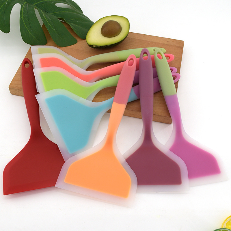 東莞<a href='http://www.congyingbaby.cn/Products/zhonghaojianzhenqiu.html' class='keys' title='點(diǎn)擊查看關(guān)于硅膠制品的相關(guān)信息' target='_blank'>硅膠制品</a>廠：硅膠餐具與塑膠日用品它們的區(qū)別